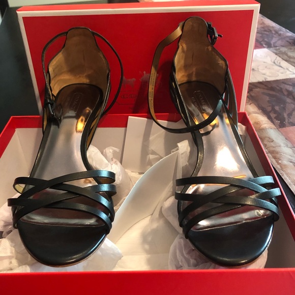 Shoes - Picture 2 of 3